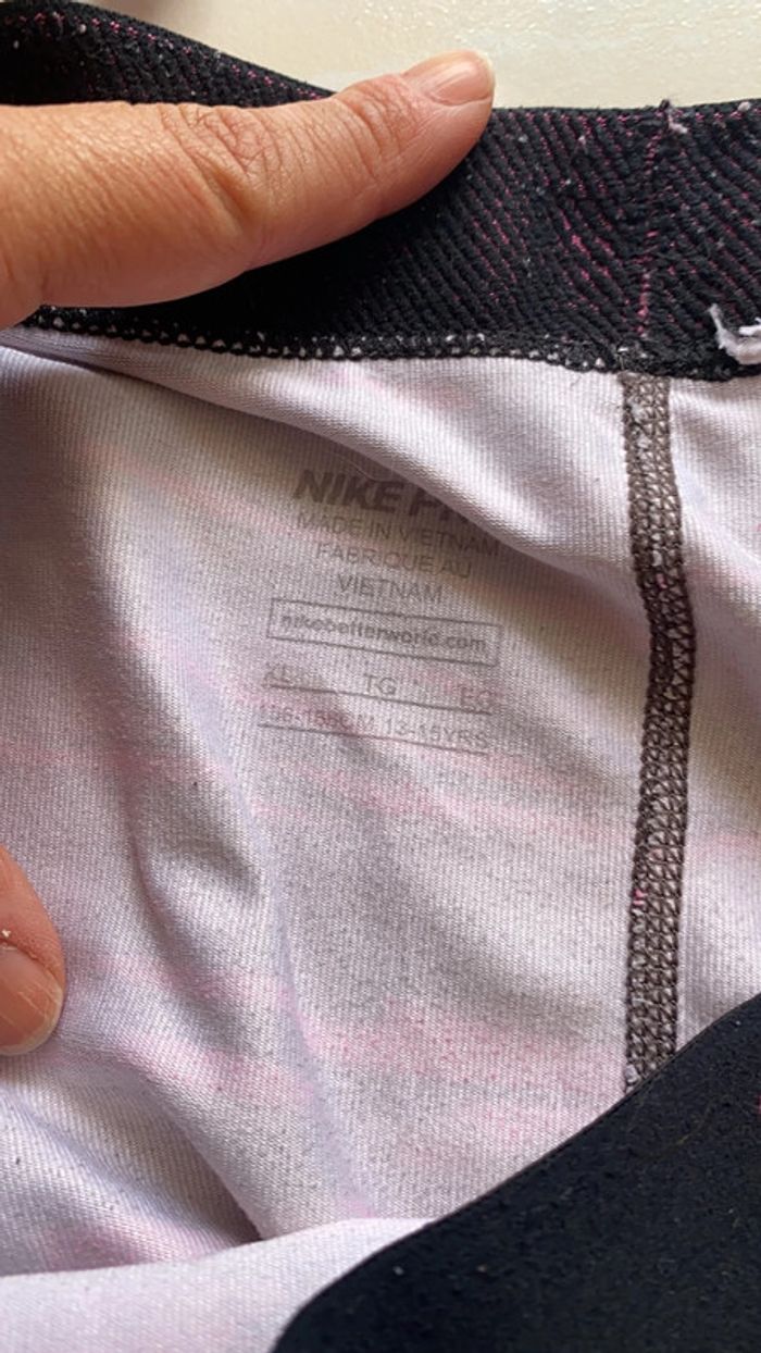 Leggings Nike xs femme ou xl enfant - photo numéro 3