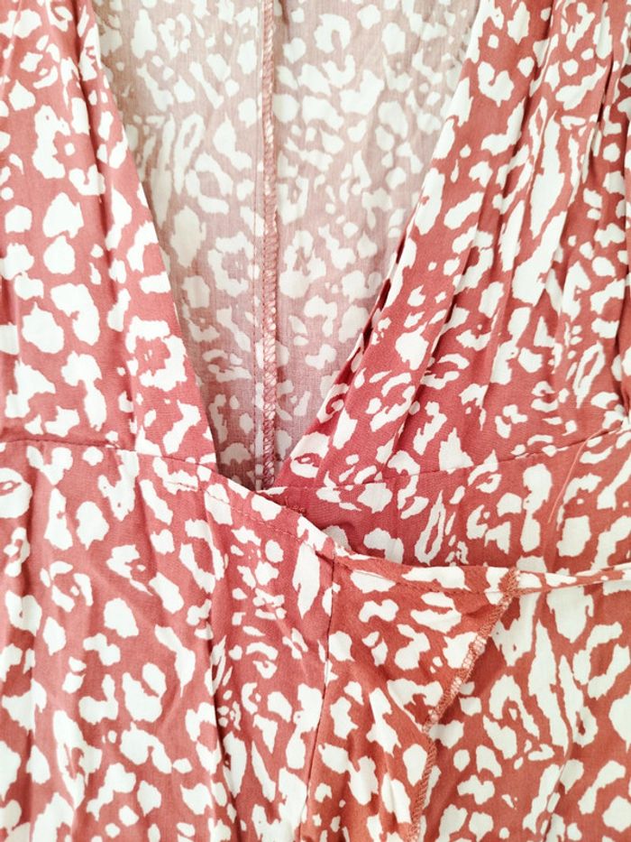 Robe cache coeur portefeuille motif léopard rose clair taille 38 goa - photo numéro 2