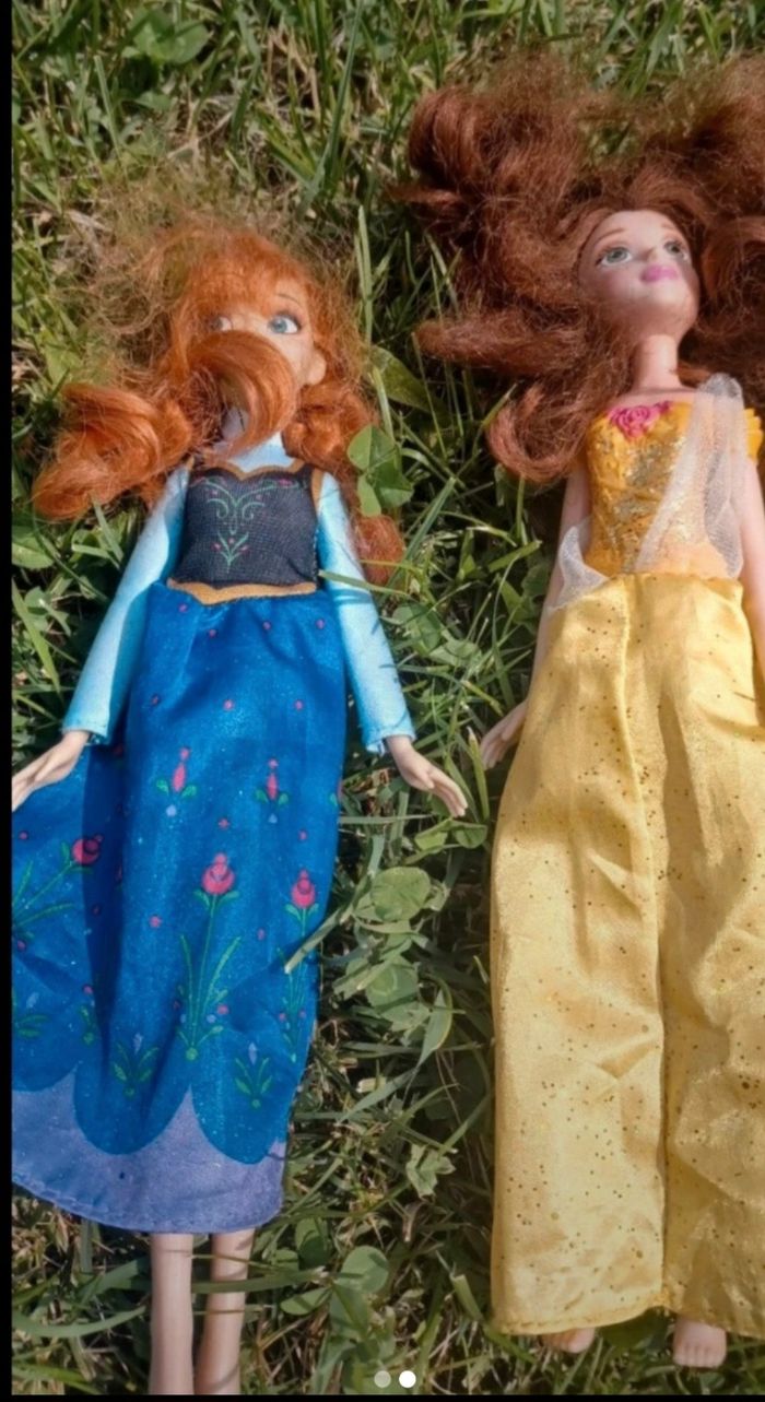 Lot de poupee barbie disney - photo numéro 2