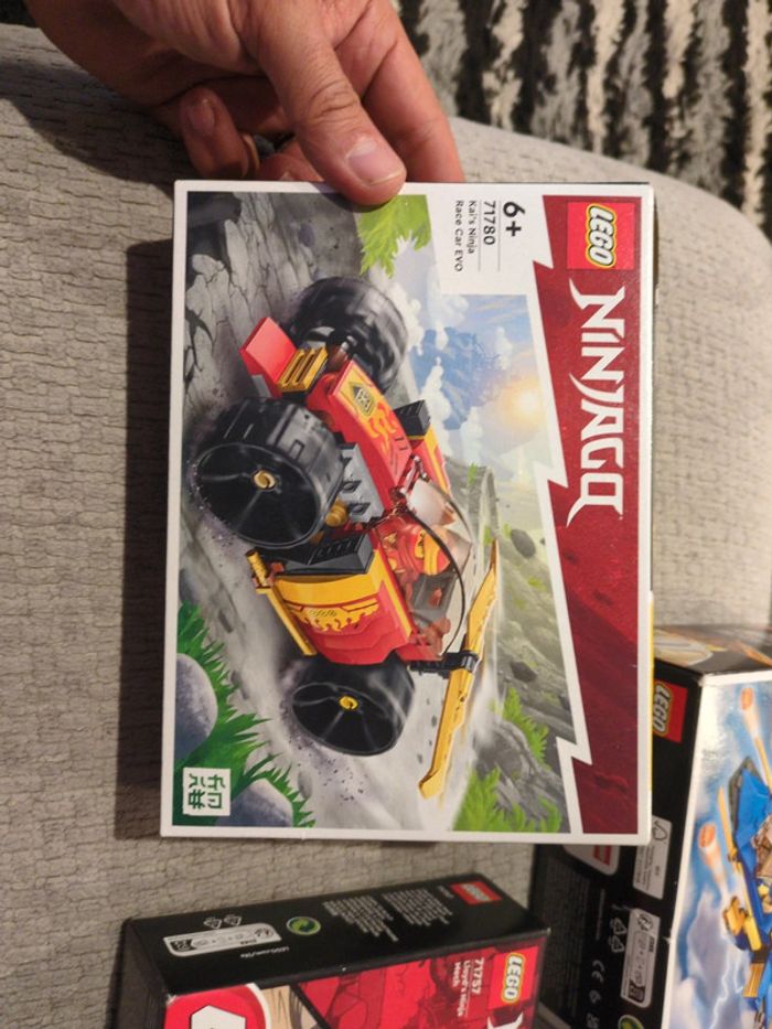 Lot de 3 boîtes de Lego Ninjago - photo numéro 4