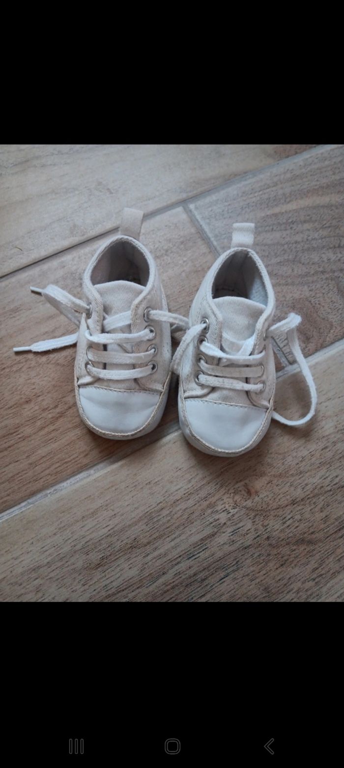 Lot chaussures bébé fille - photo numéro 2
