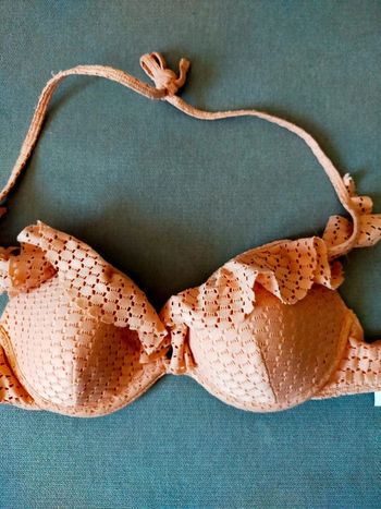 Haut de bikini corail texturé – Taille 85 – Goldenpoint