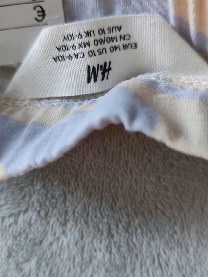 Jupe et chaussettes 9/10 ans - photo numéro 2