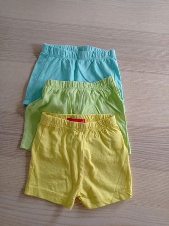 Lot de trois shorts coton 6 mois