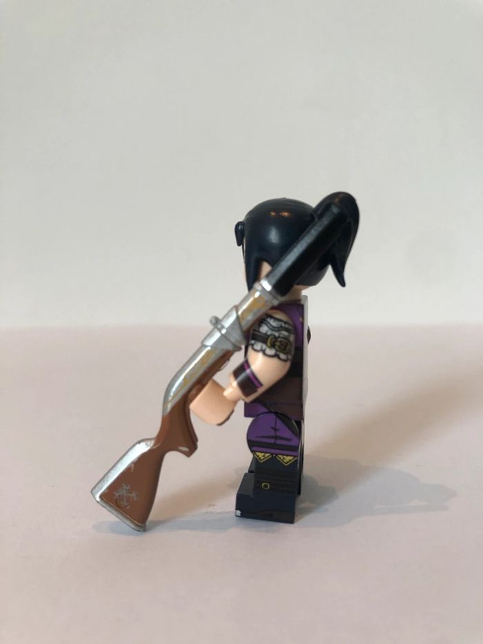 Figurine type lego Caytlin. League of légends - photo numéro 3