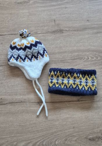 Bonnet et tour de cou chaud 2-3 ans