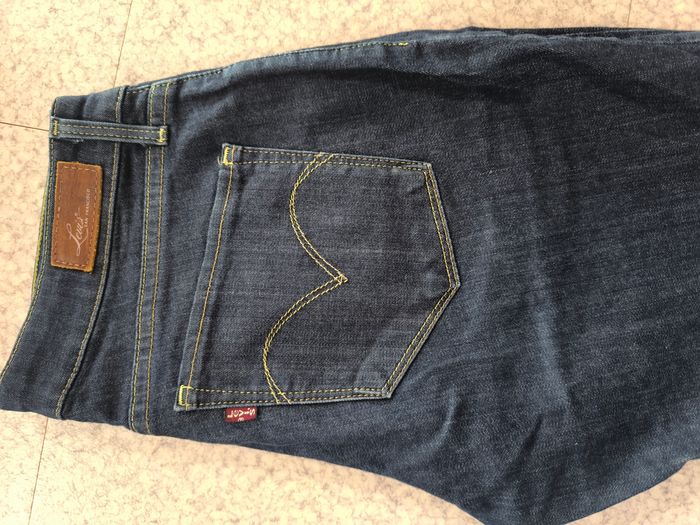 Jeans Diesel et Lewis - photo numéro 1