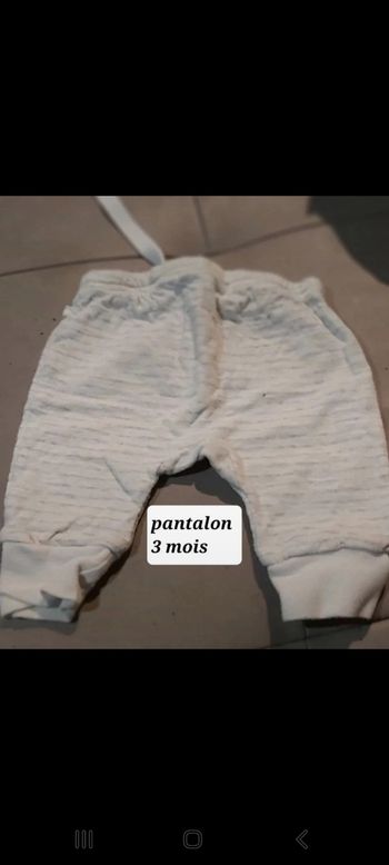 Pantalon 3 mois tape a l oeil