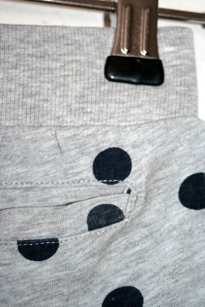 Short Zeeman gris 110/116, environ 5/6 ans - photo numéro 4