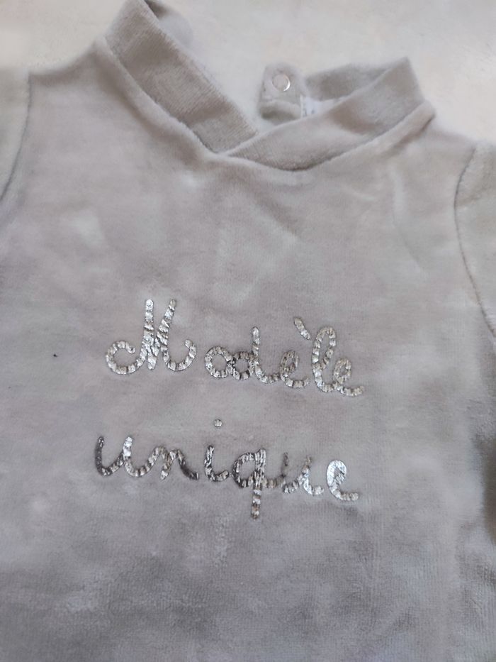 Pyjama en velours gris modèle unique les kinousses taille 3 mois - photo numéro 2