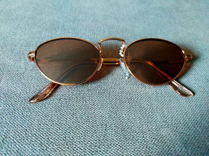 Lunettes de soleil rondes vintage – Neuves