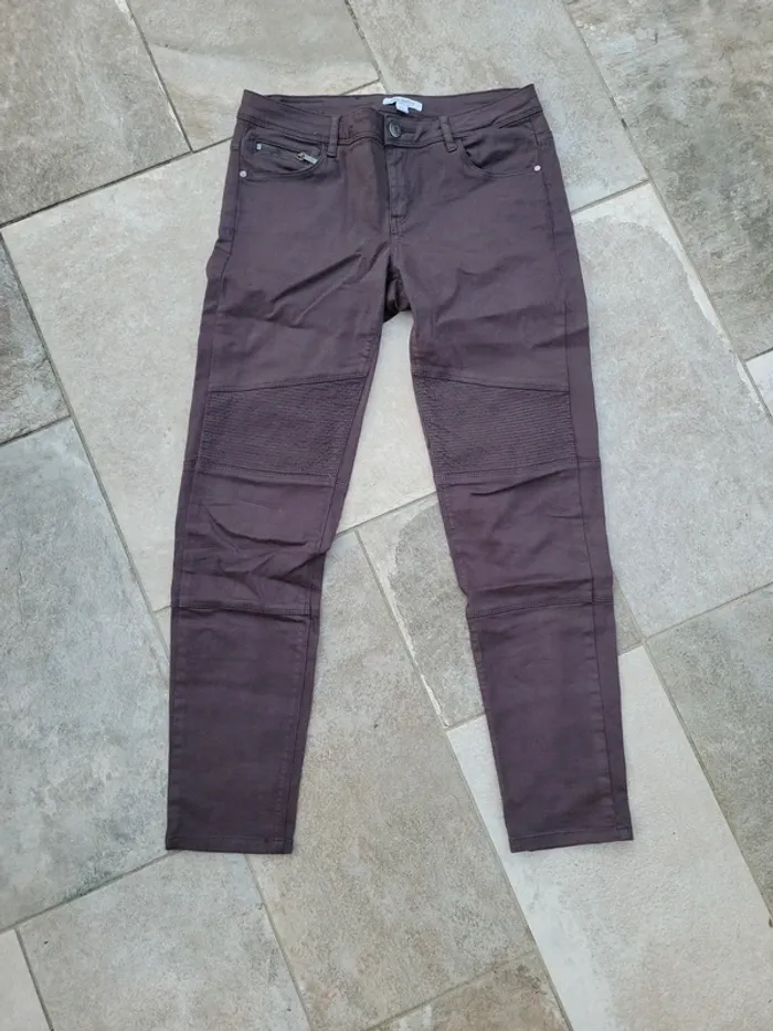Pantalon 7/8 taille 38