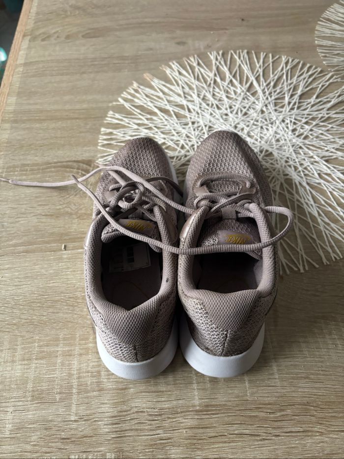 Nike Tanjun – 37,5 – 15€ - photo numéro 4