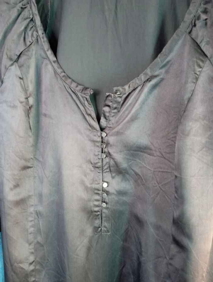 Robe satin noir grande taille - photo numéro 2
