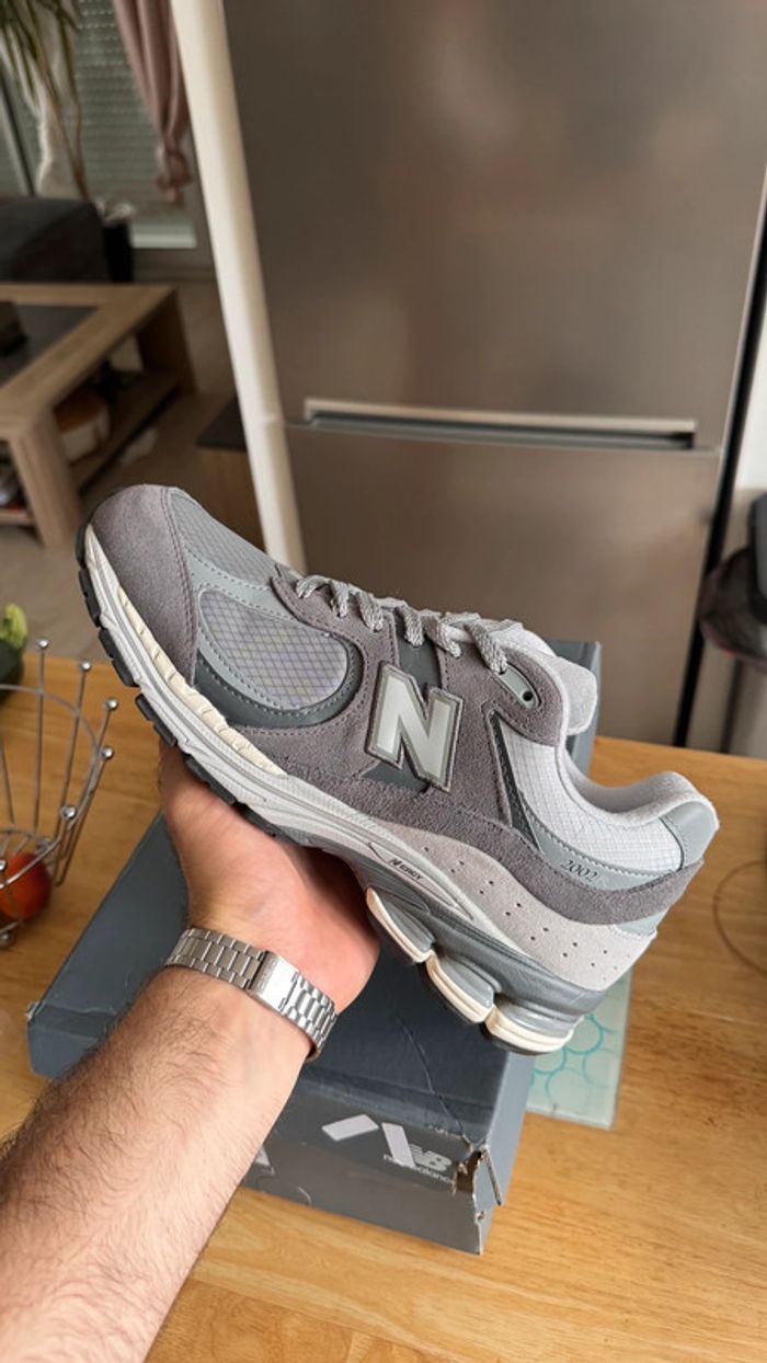 New balance 2002 Grise taille 44