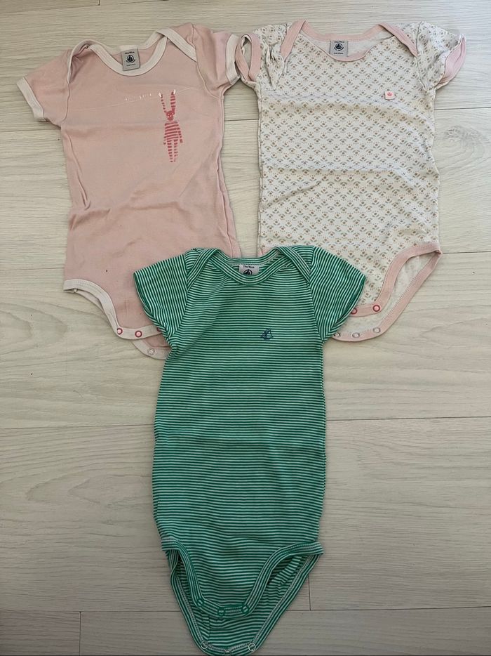 Lot 3 bodies MC petit bateau 24mois