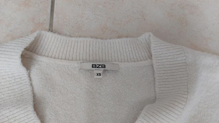 Pull col V blanc femme / fille BZB taille XS - photo numéro 4