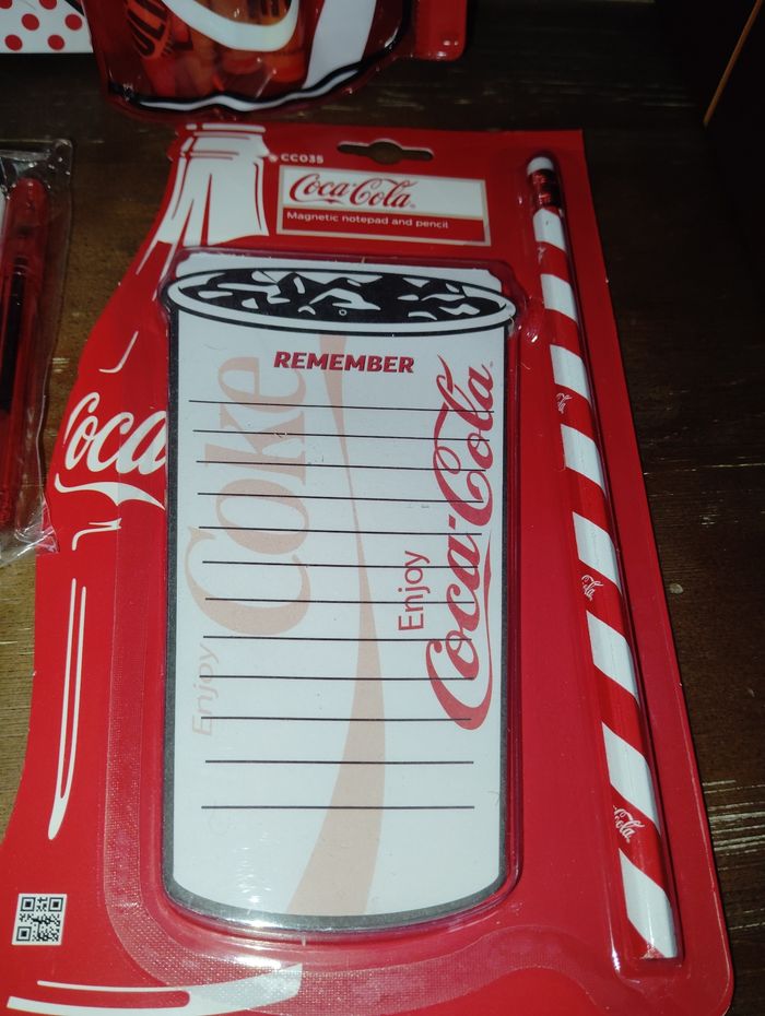 Lot d'accessoires papeterie Coca cola - photo numéro 5