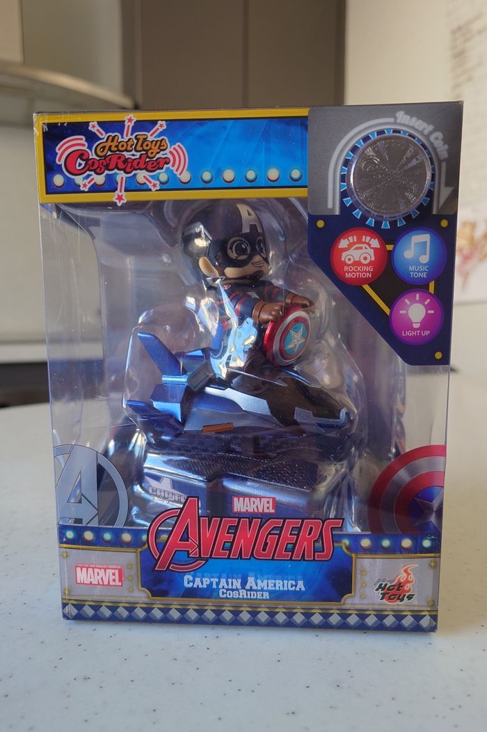 Figurine Hot Toys Cosbaby Cosrider Marvel Avengers Captain America (Exclu Disney US) - photo numéro 4