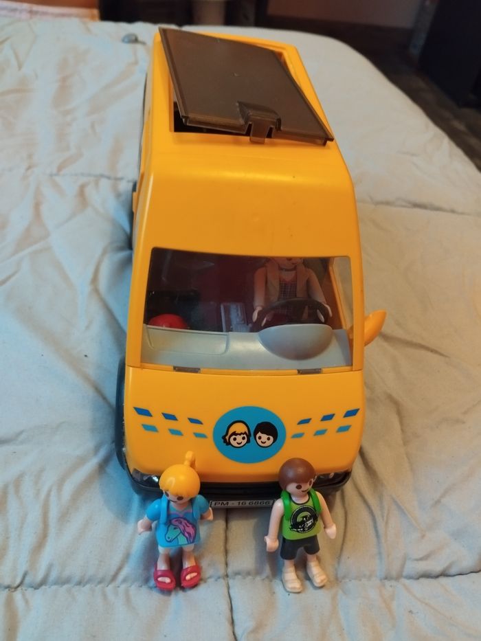 Bus scolaire playmobil