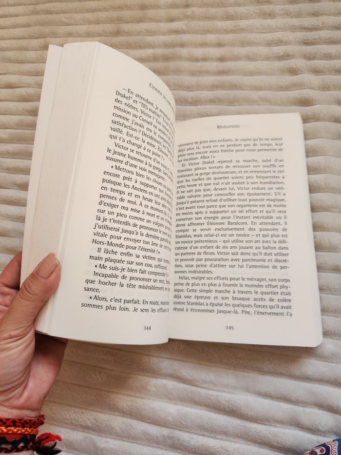 Livre ado L’enfant du Hors Monde – Tome 1 La légende des Drackel – Très bon état - photo numéro 4