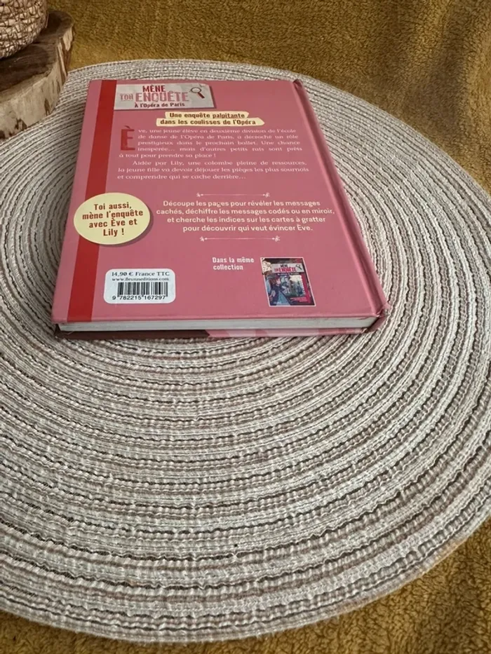 Livre Mène Ton Enquête - photo numéro 6