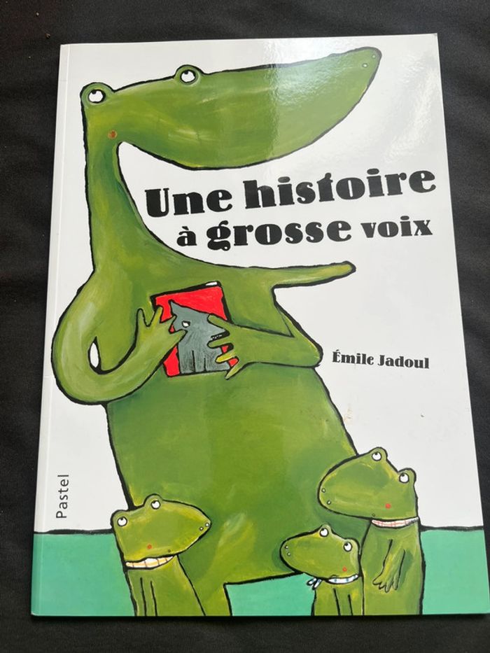 Livre école des loisirs « Une histoire à grosse voix »