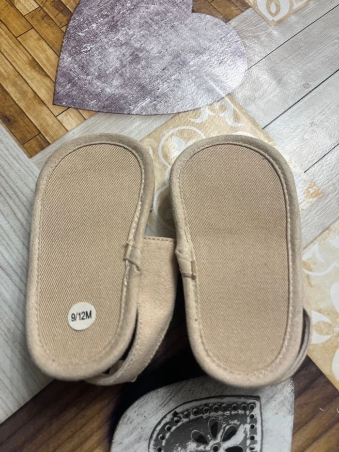 Claquette 9/12 mois - photo numéro 3