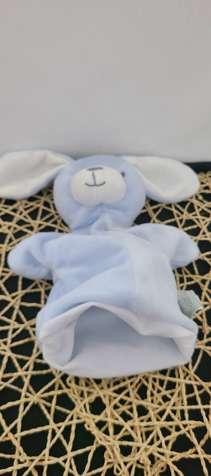 Doudou marionnette lapin MES PETITS CAILLOUX bleu - photo numéro 4