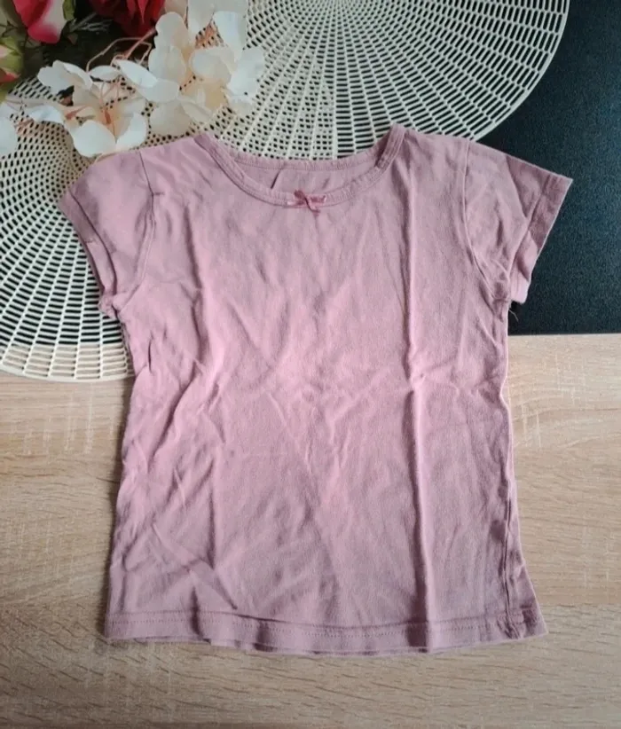 Lot de 4 tee-shirt, taille 6-8 ans - photo numéro 3