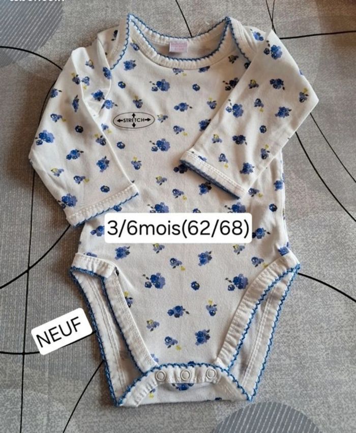 Lot vêtements NEUFS pour bébé fille 3 mois - photo numéro 2