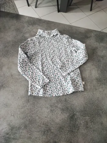Tee shirt
