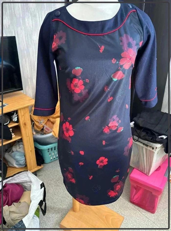 Robe fleurie  terre de  marins  taille  38 - photo numéro 2