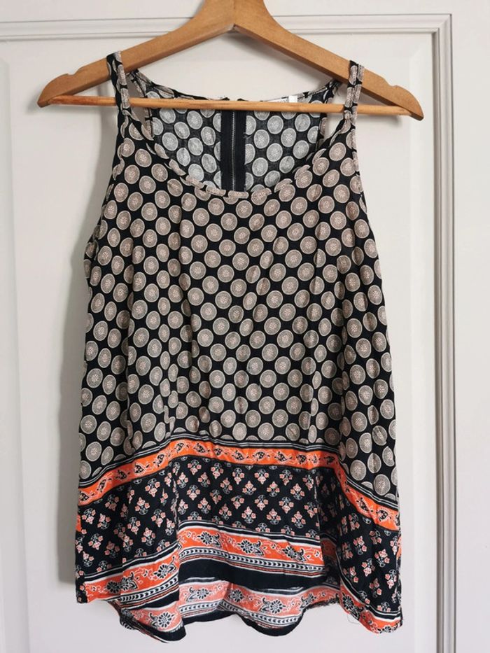 Top noir et orange