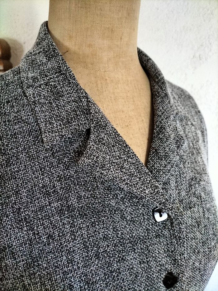 Veste tailleur - photo numéro 4