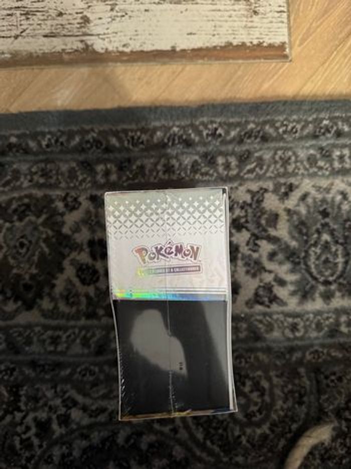 POKÉMON - ETB EV 8.5 ÉVOLUTION PRISMATIQUES - NEUF - FR - SCELLÉ - photo numéro 4