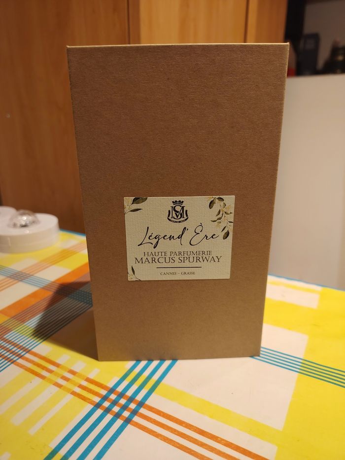 Parfums Marcus Spurway - photo numéro 2