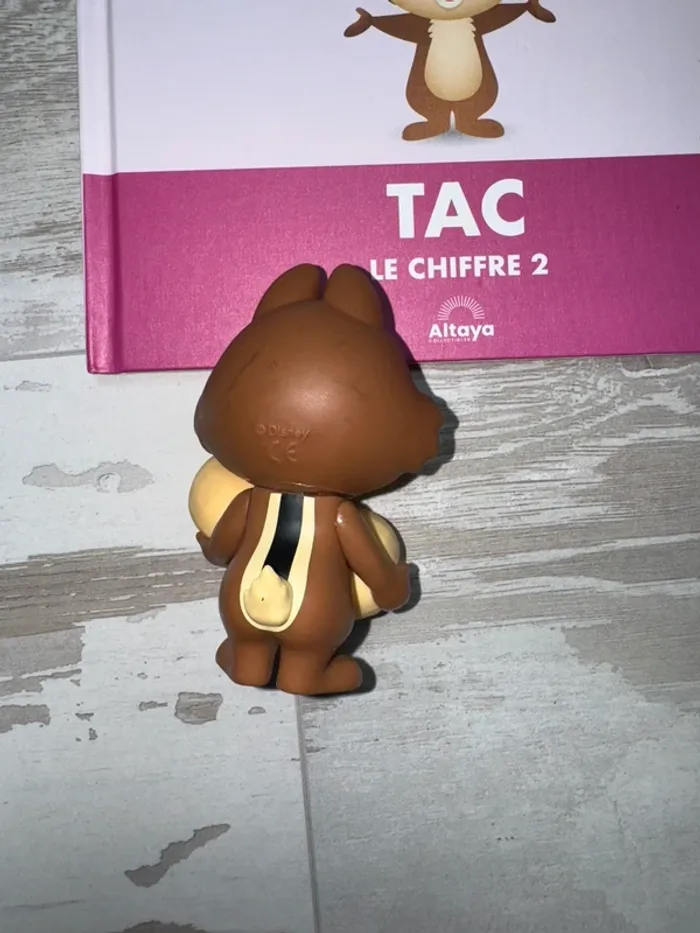 Figurine + livre mes premiers amis Disney Tac - photo numéro 4