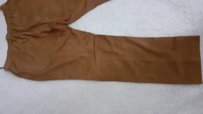 Magnifique pantalon Daim Mango - photo numéro 4