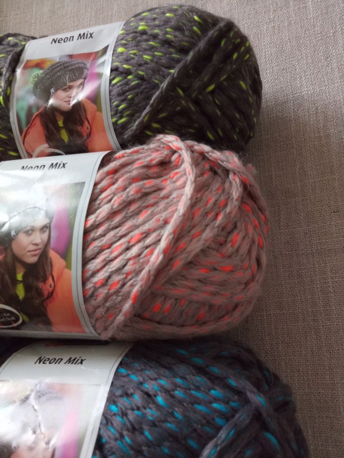 Lot de 3 Pelotes (Néon Mix) 150g "Schachenmayr" - Neuves - photo numéro 2