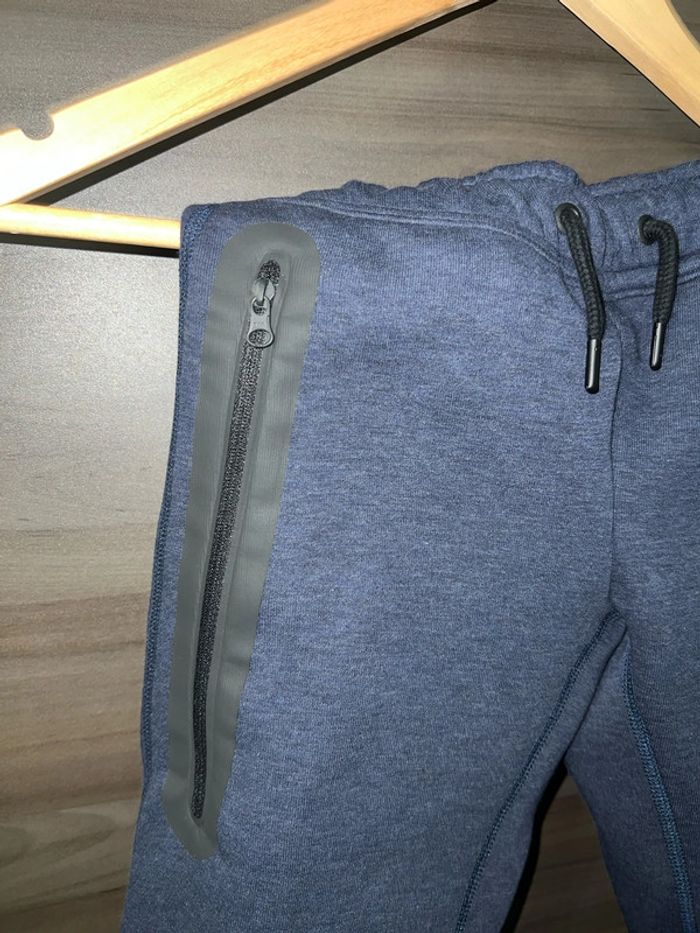 Jogging Nike Tech enfant taille XS 122 128 cm unisex - photo numéro 2