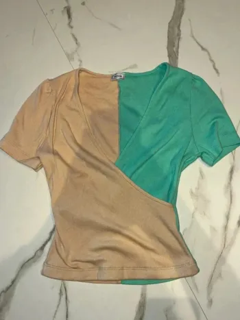 Top bicolore taupe/vert – Taille S