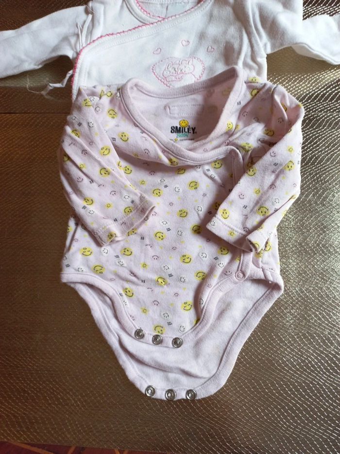 LOT 5 Bodys 0 mois a 1 mois coton - photo numéro 5