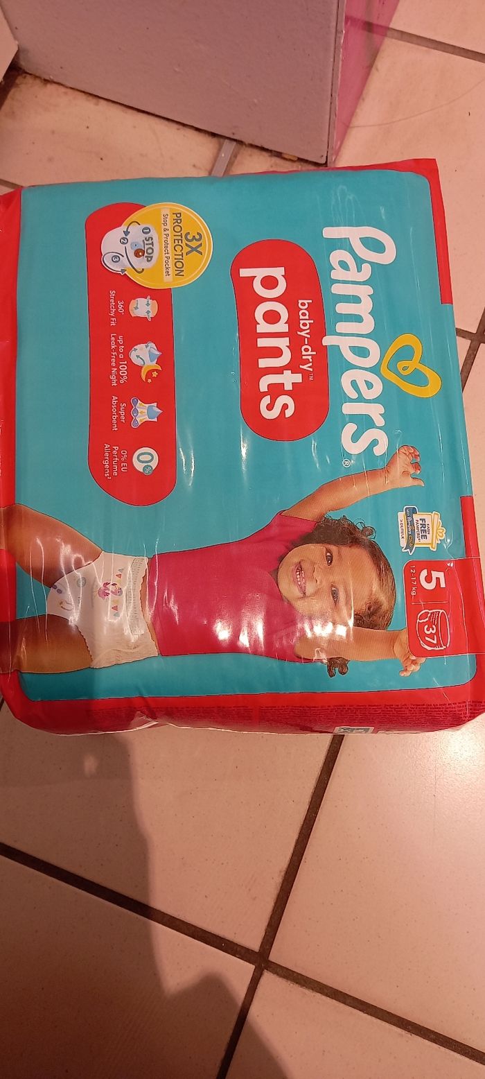 Pampers baby-dry pants taille 5 - photo numéro 3