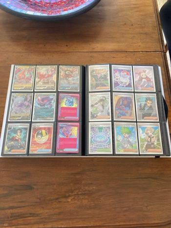 Lot 18 cartes Pokémon neuves