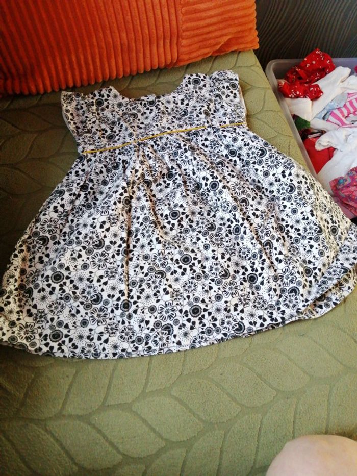 Robe fleurie 12 mois