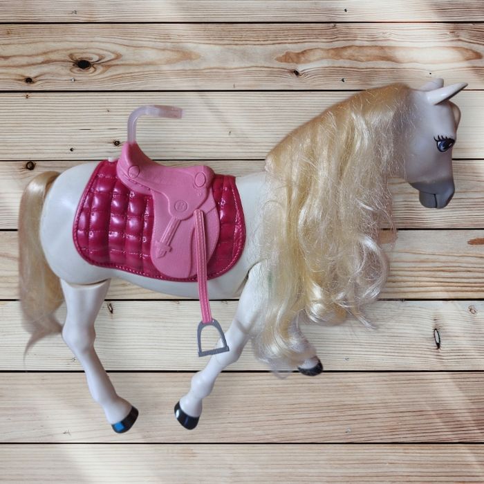 Cheval interactif de Barbie - photo numéro 2