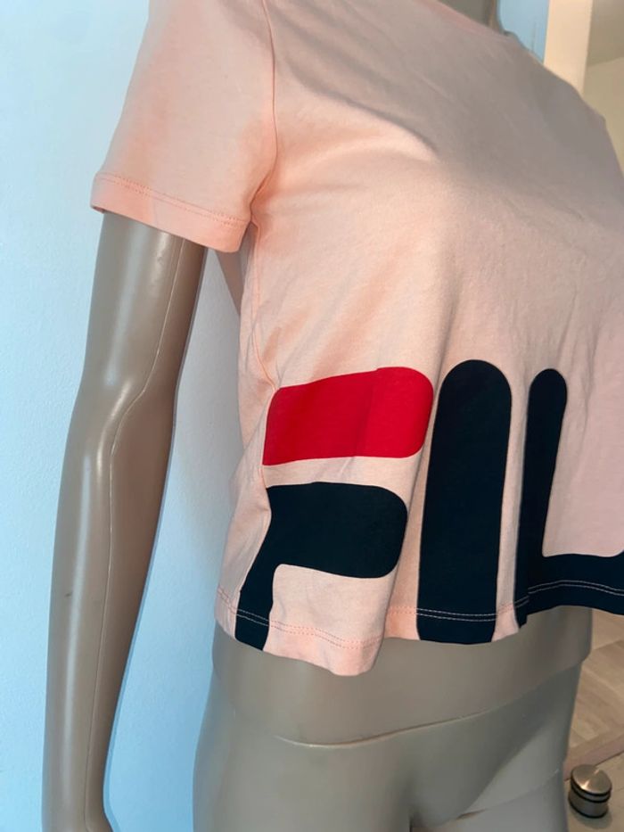 🌼T shirt crop top Fila🌼 - photo numéro 2