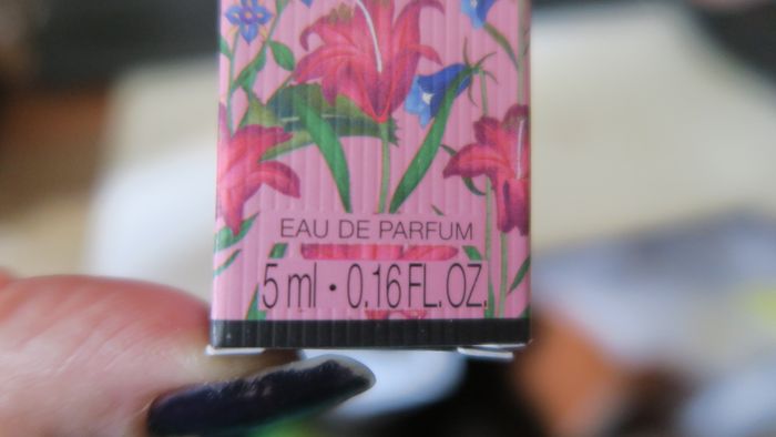 Miniature de parfum Gucci Flora Gorgeous gardénia - photo numéro 2