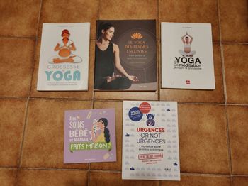 Lot 5 livres yoga prénatal et bébé 